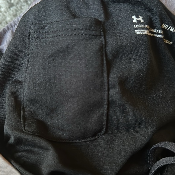 Under Armour Heatgear Shorts 💜 - Picture 7 of 7